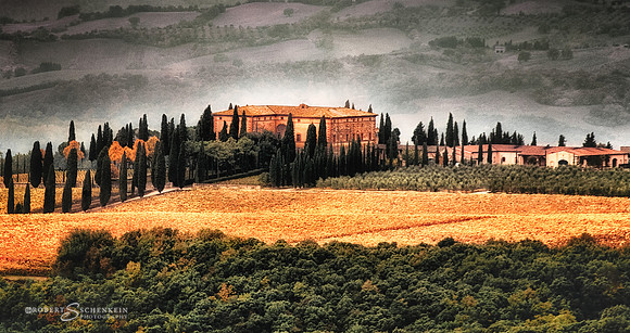 Vino Nobile de Montepulciano Italy hillside estate.